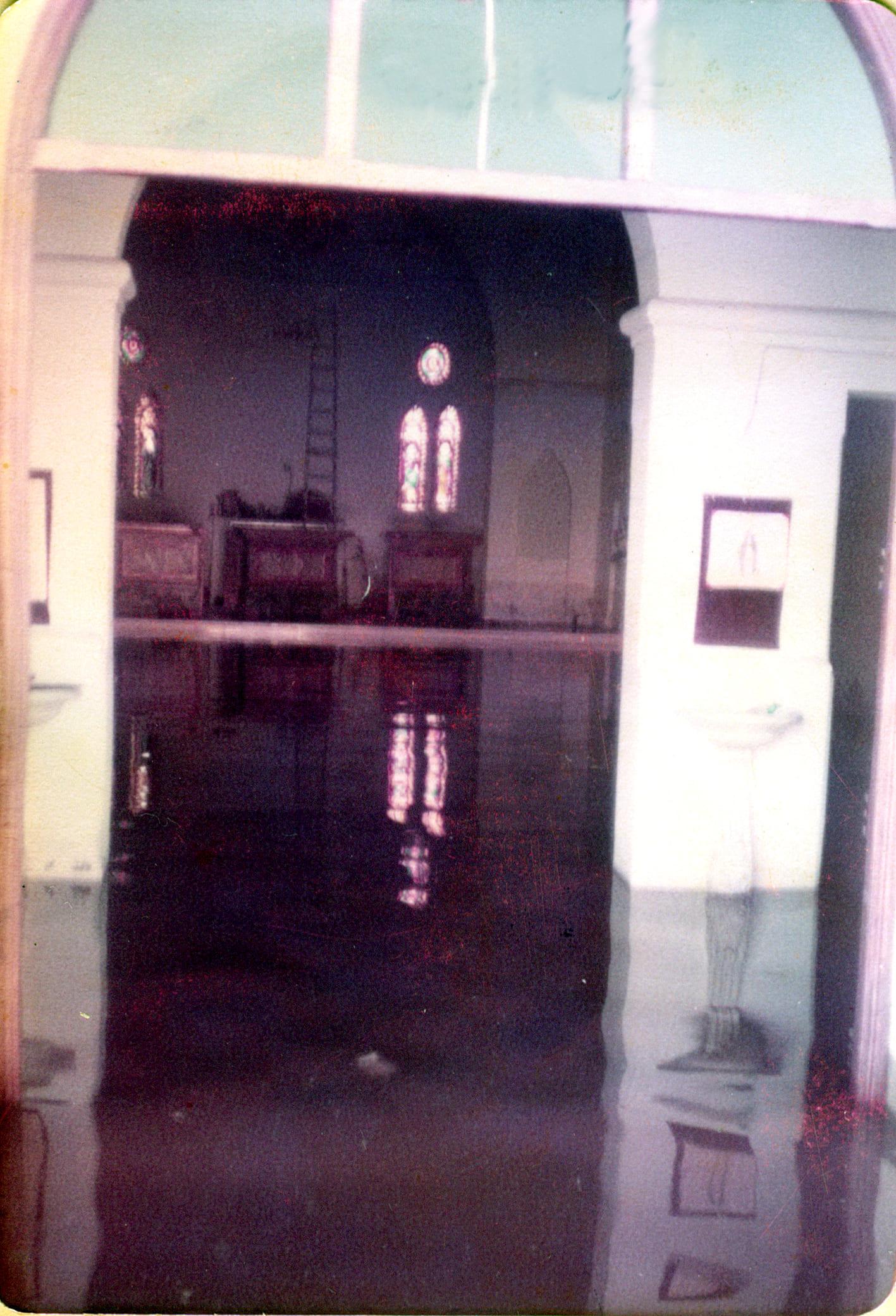 1985-capilla epecuen evacuacion- (5)