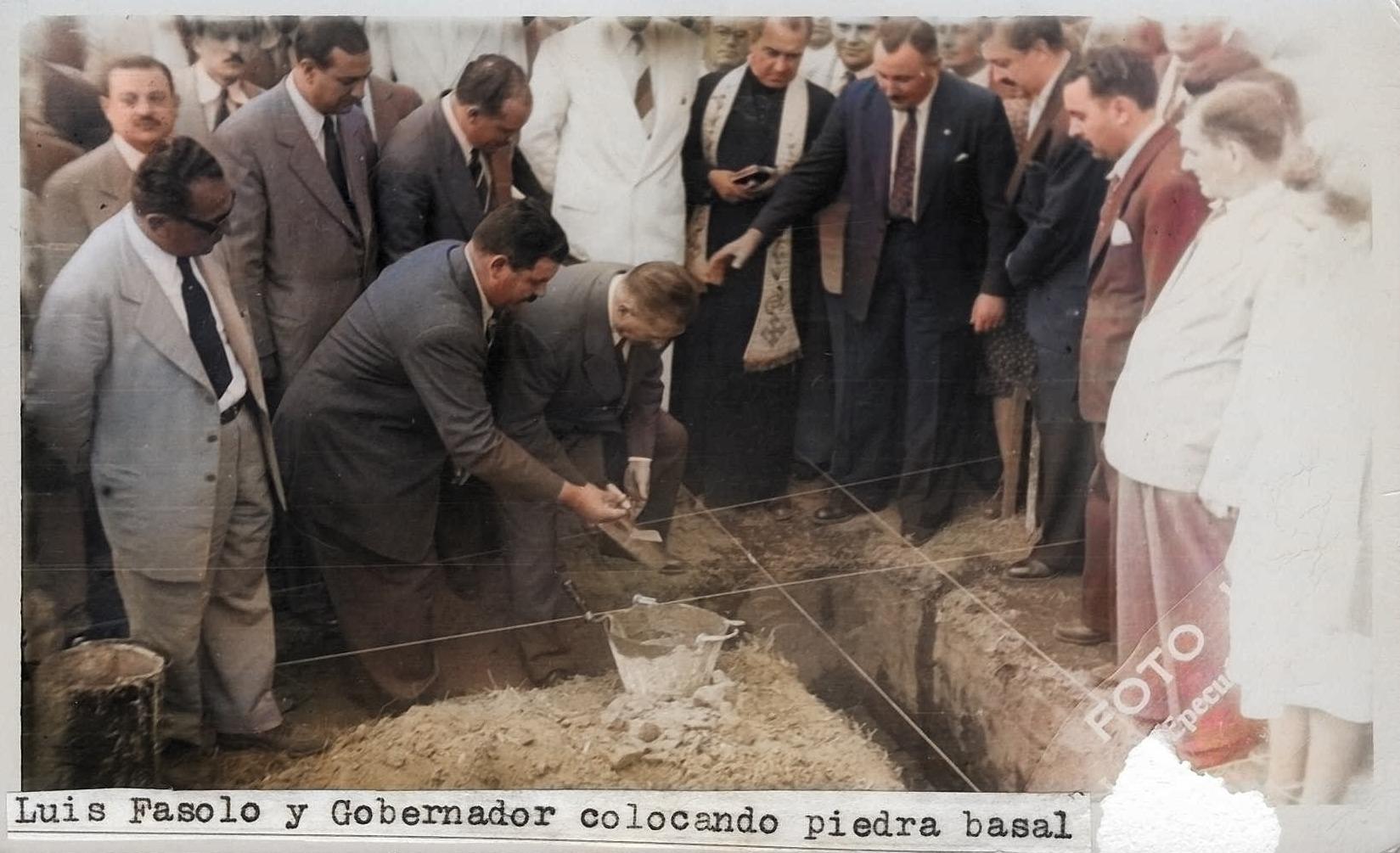 Hotel Provincial piedra fundacional. Coloreada