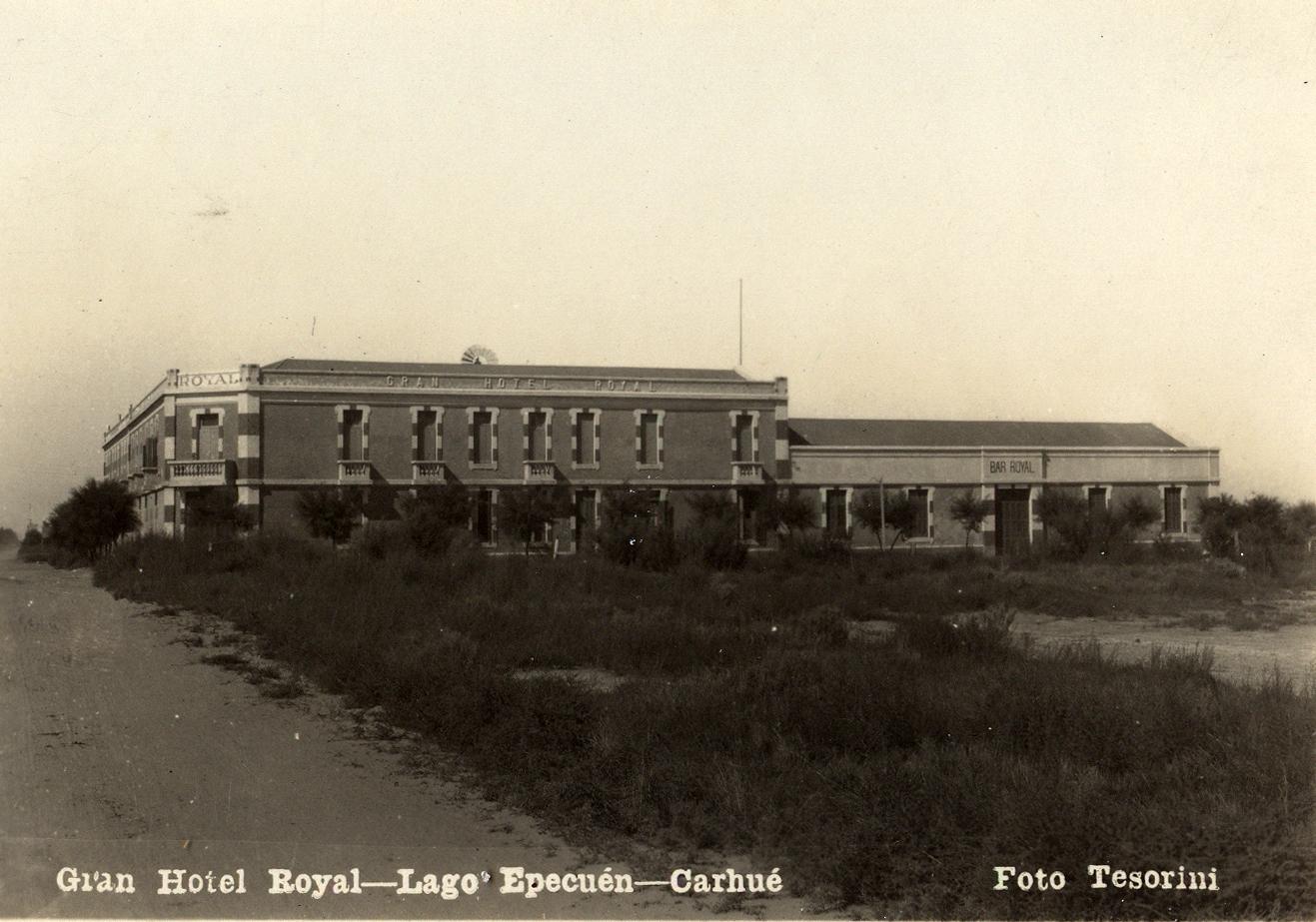 Hotel Royal y bar Royal Postal 1930s