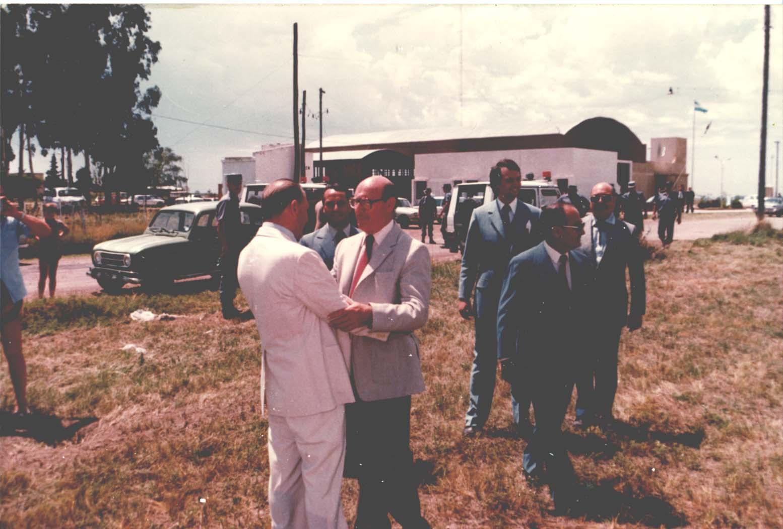 1983 Inauguración de la Terminal. Gob. Aguado e Int. Lapacó-
