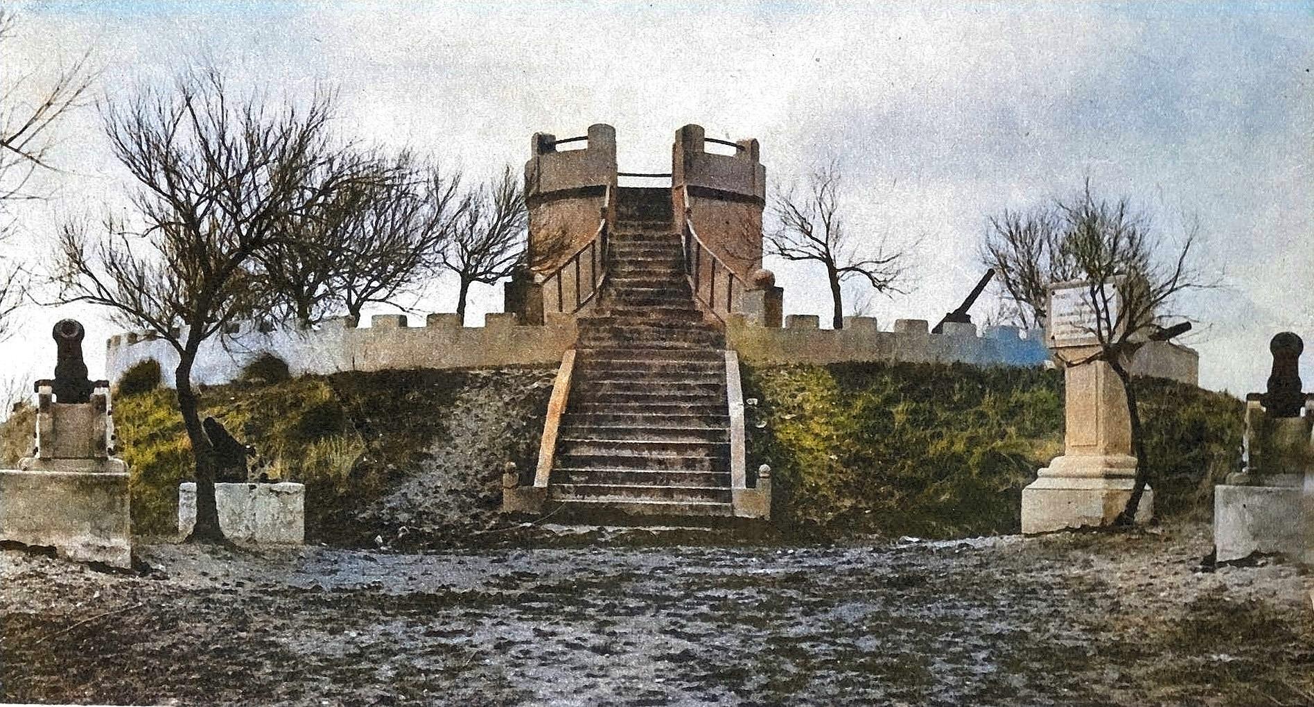 El Centinela Coloreada