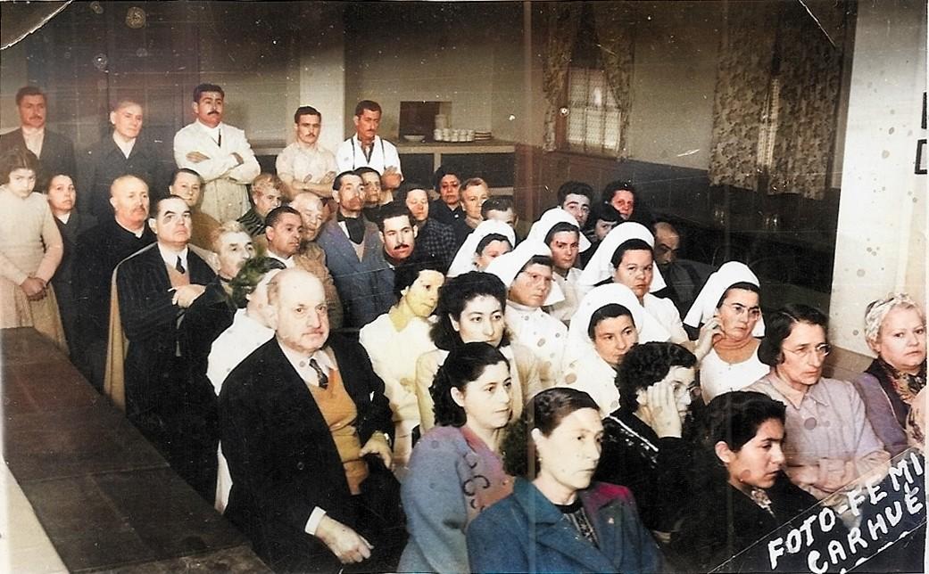 1955 hospital hidrotermal reunion de personal coloreada